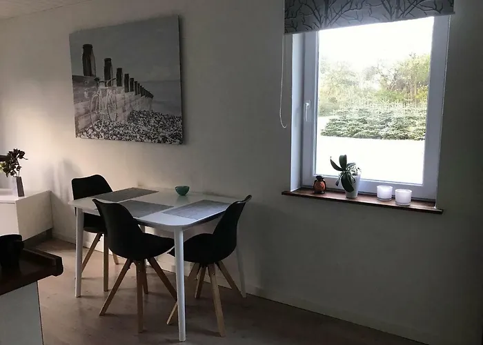 B&B Apartment Rodekro شقة *